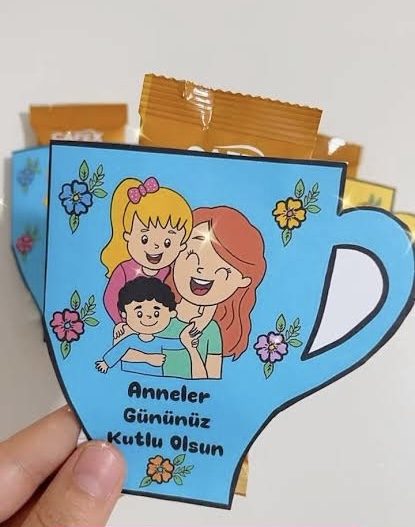 Anneler Günü Hediyelik Fincan Etkinliği